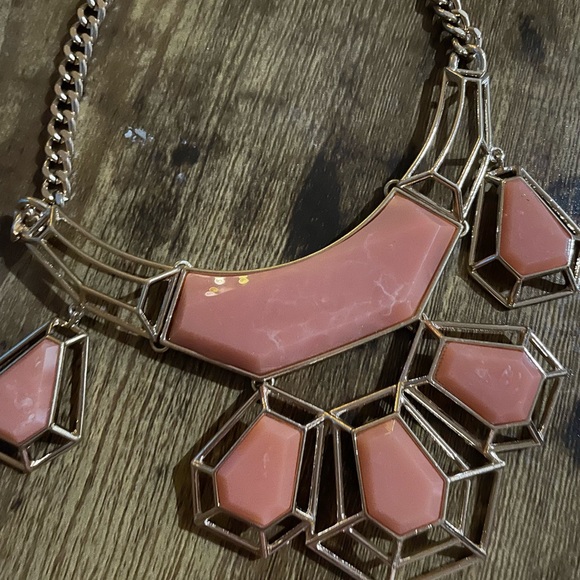 Mia collection peach necklace and earring set-NWT - Picture 2 of 4